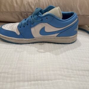 Jordan Kids Sneakers in Blue and White